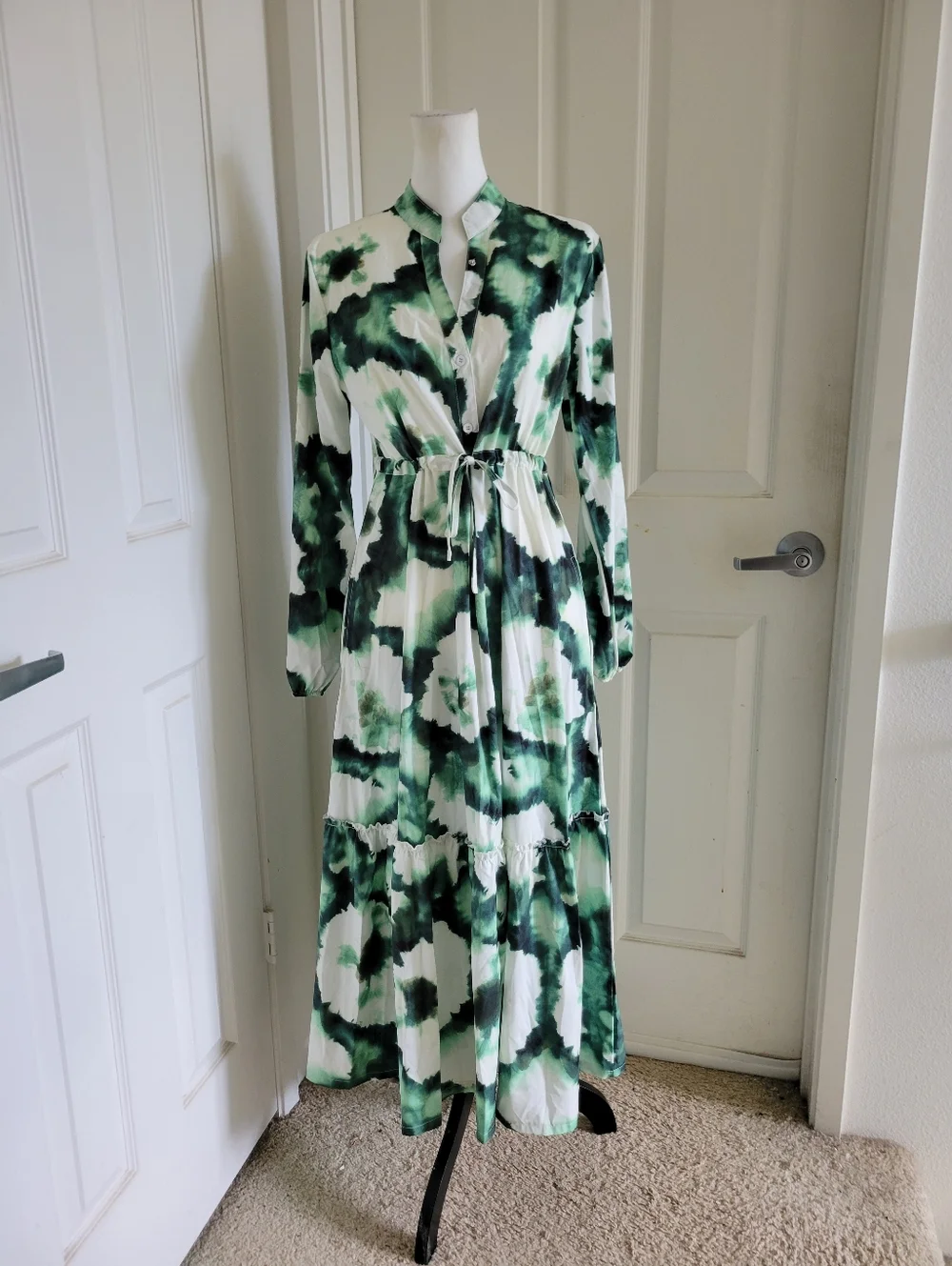 NWT Green/White Tie-Dye Floral Long Sleeve Boho Maxi Dress (SIZE S) - Picture 15 of 15